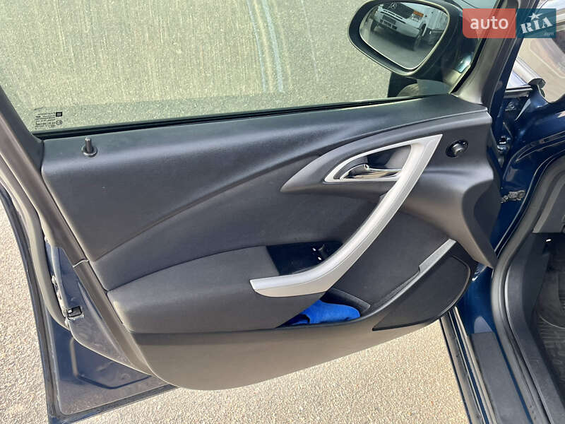 Универсал Opel Astra 2012 в Белой Церкви фото 14 Универсал Opel Astra 2012 в Белой Церкви