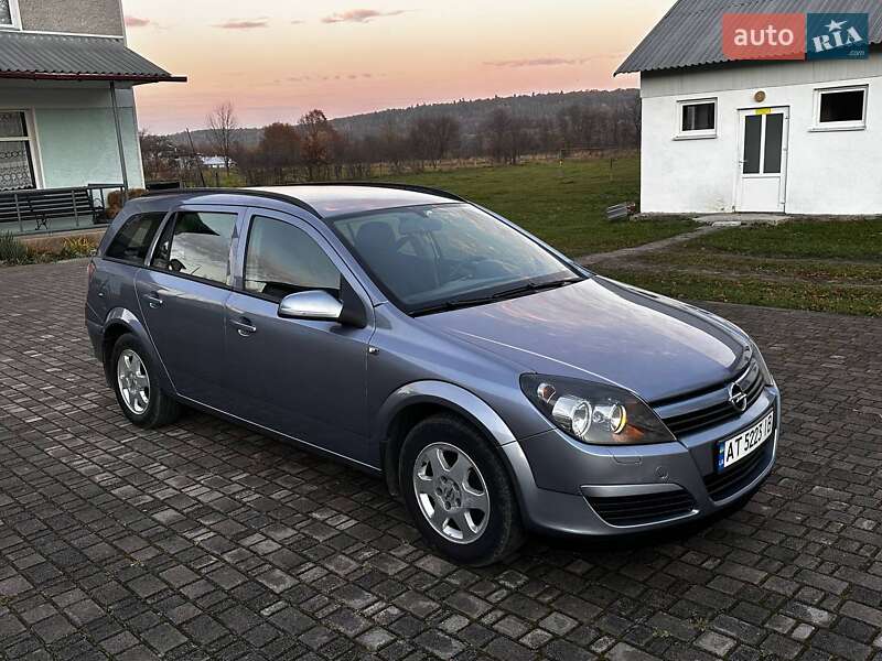 Универсал Opel Astra 2004 в Коломые