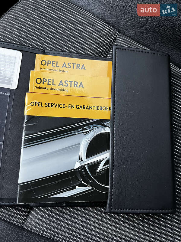 Универсал Opel Astra 2012 в Дрогобыче