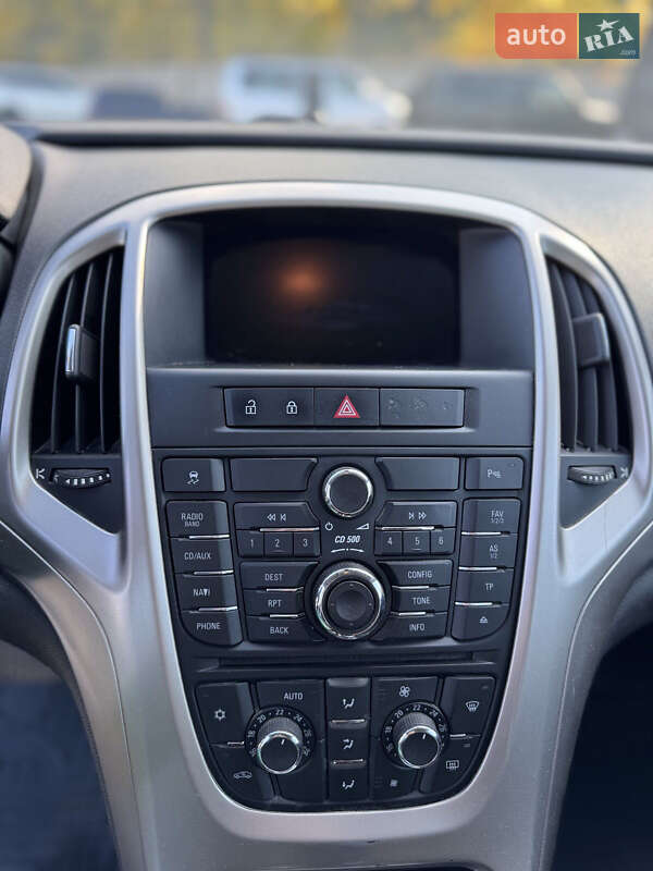 Универсал Opel Astra 2011 в Виннице