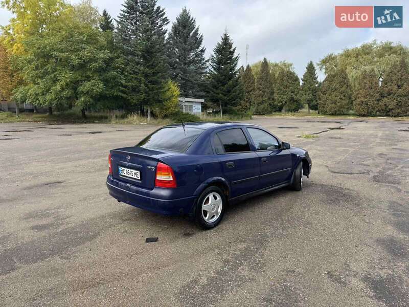 Хэтчбек Opel Astra 2003 в Дрогобыче