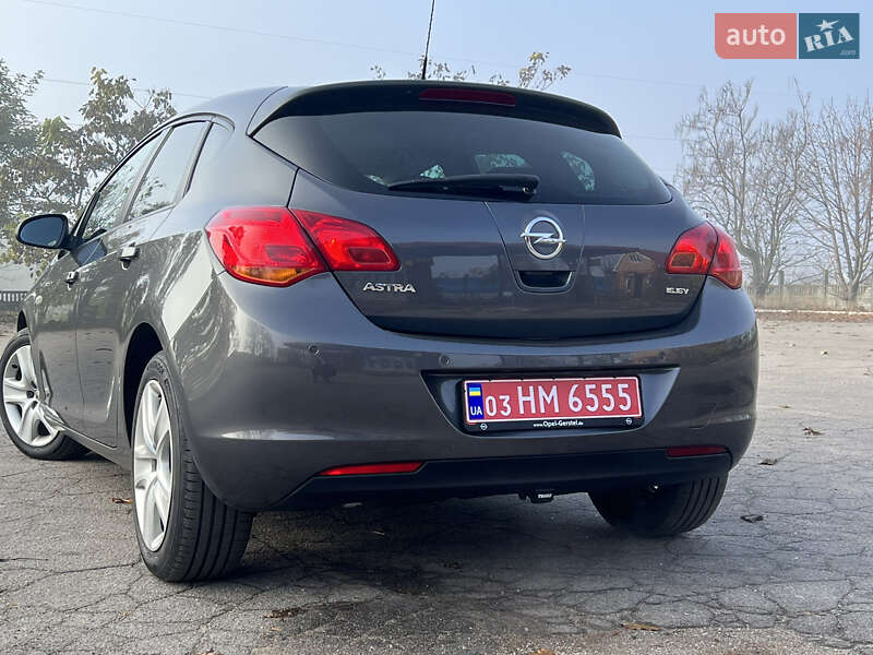Хэтчбек Opel Astra 2011 в Хороле фото 9 Хэтчбек Opel Astra 2011 в Хороле