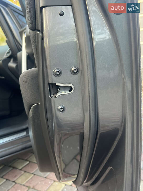 Хэтчбек Opel Astra 2011 в Хороле фото 91 Хэтчбек Opel Astra 2011 в Хороле