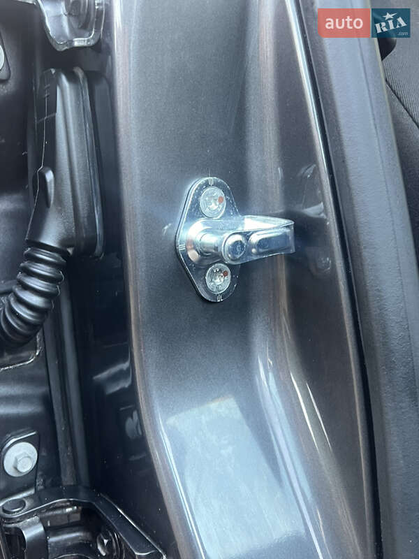 Хэтчбек Opel Astra 2011 в Хороле фото 127 Хэтчбек Opel Astra 2011 в Хороле