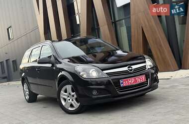 Универсал Opel Astra 2008 в Луцке