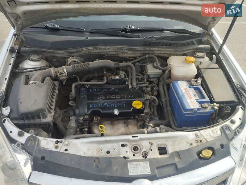 Хэтчбек Opel Astra 2008 в Ивано-Франковске фото 6 Хэтчбек Opel Astra 2008 в Ивано-Франковске