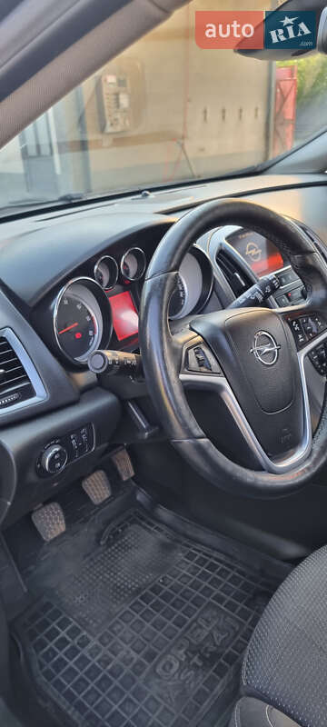 Универсал Opel Astra 2014 в Иршаве фото 7 Универсал Opel Astra 2014 в Иршаве