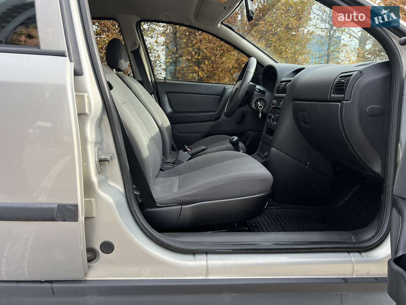 Седан Opel Astra 2006 в Києві фото 49 Седан Opel Astra 2006 в Києві