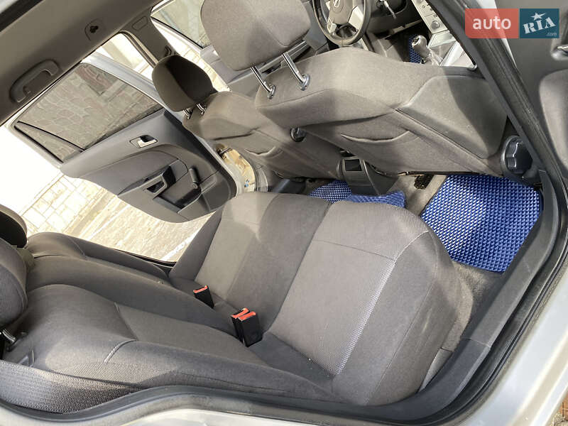Универсал Opel Astra 2009 в Львове