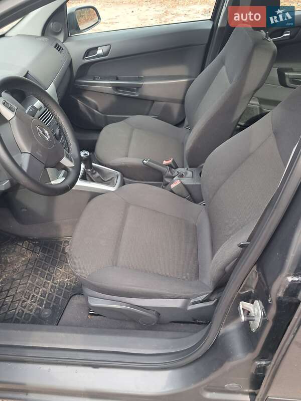 Универсал Opel Astra 2009 в Луцке фото 4 Универсал Opel Astra 2009 в Луцке