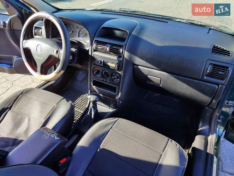 Хэтчбек Opel Astra 1999 в Баре