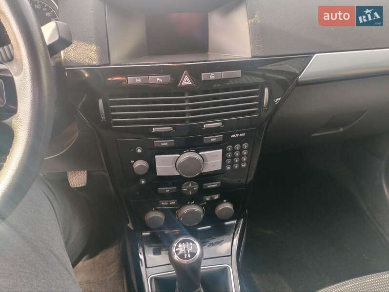 Универсал Opel Astra 2009 в Белой Церкви