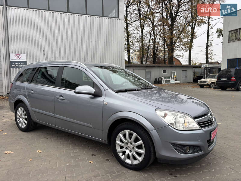 Универсал Opel Astra 2008 в Виннице