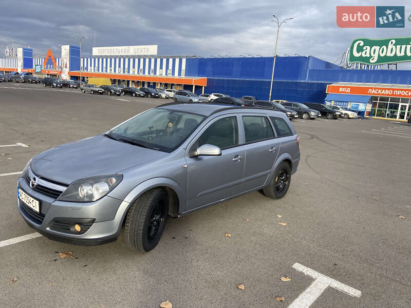 Универсал Opel Astra 2006 в Луцке