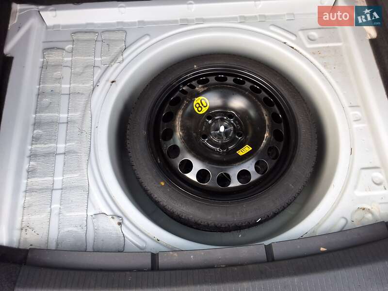 Универсал Opel Astra 2011 в Хороле фото 25 Универсал Opel Astra 2011 в Хороле