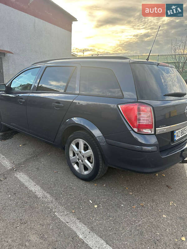 Универсал Opel Astra 2009 в Виноградове фото 3 Универсал Opel Astra 2009 в Виноградове