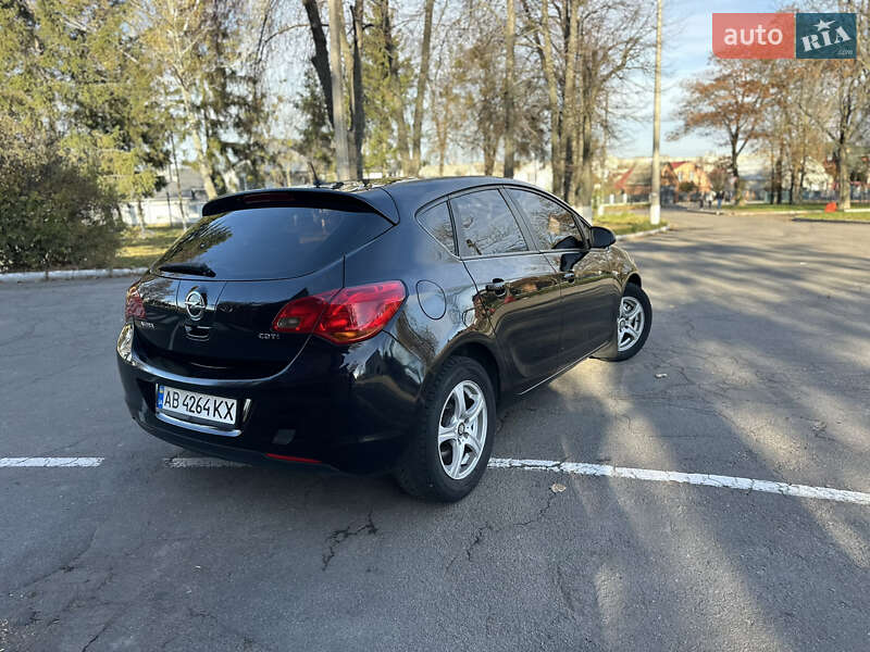 Хетчбек Opel Astra 2011 в Вінниці