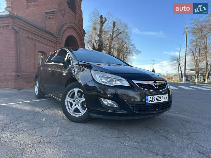 Хетчбек Opel Astra 2011 в Вінниці
