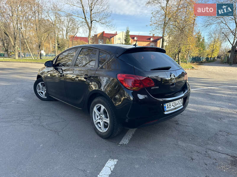 Хетчбек Opel Astra 2011 в Вінниці