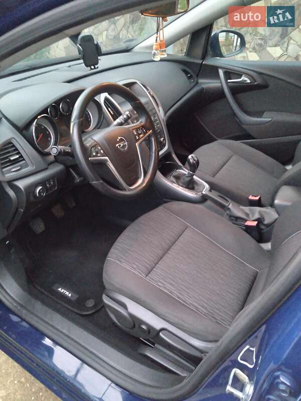 Универсал Opel Astra 2015 в Осии фото 17 Универсал Opel Astra 2015 в Осии