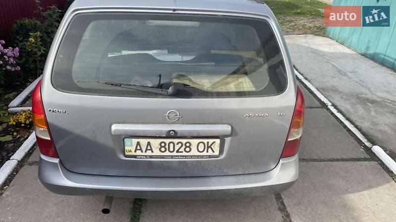 Універсал Opel Astra 2003 в Березані