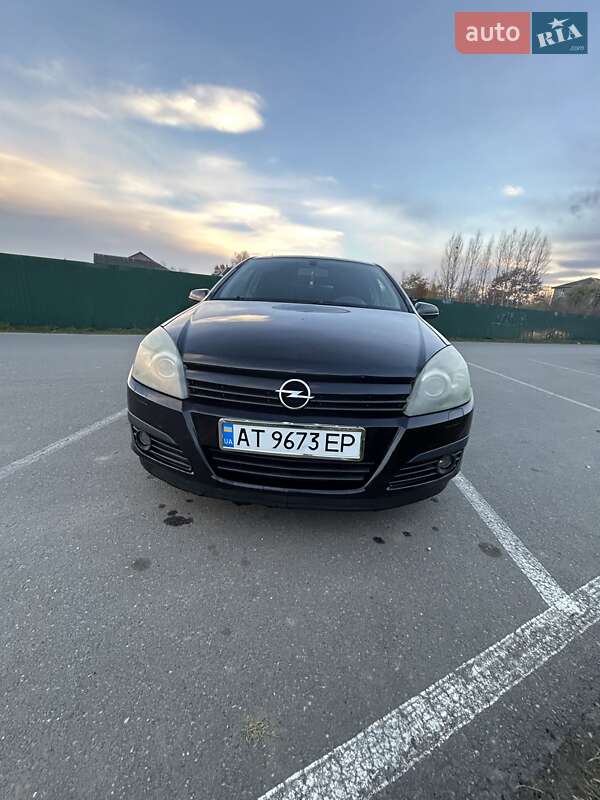 Хетчбек Opel Astra 2004 в Івано-Франківську фото 2 Хетчбек Opel Astra 2004 в Івано-Франківську