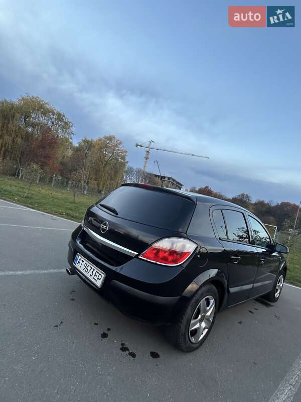 Хетчбек Opel Astra 2004 в Івано-Франківську фото 10 Хетчбек Opel Astra 2004 в Івано-Франківську