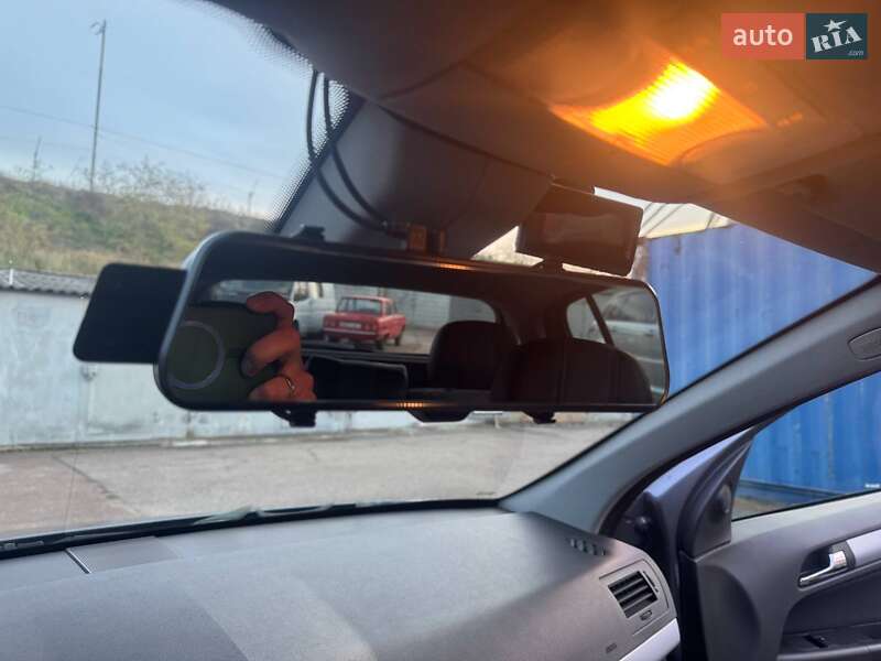 Хэтчбек Opel Astra 2006 в Киеве