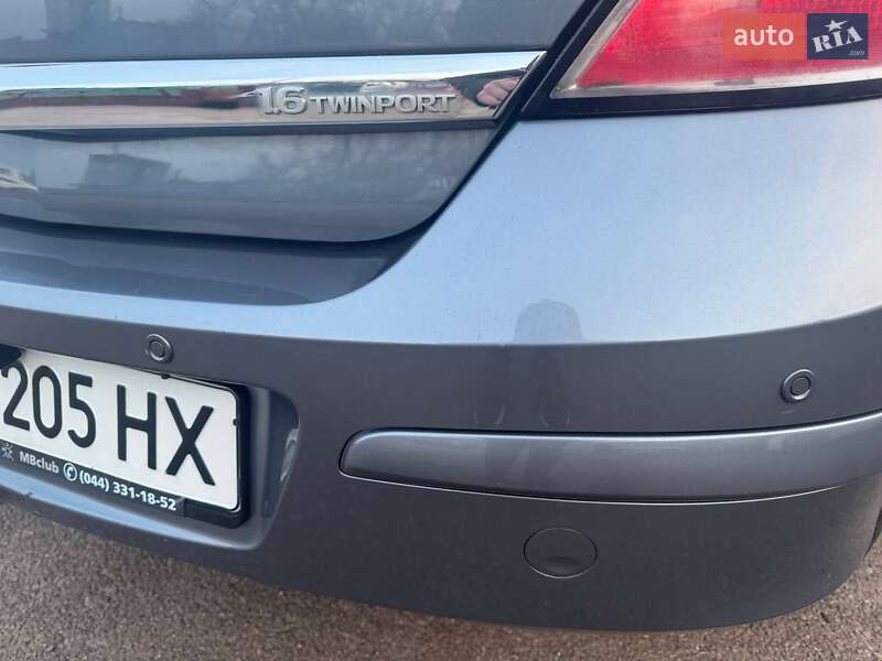Хэтчбек Opel Astra 2006 в Киеве