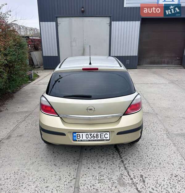 Хэтчбек Opel Astra 2005 в Кременчуге