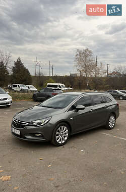Универсал Opel Astra 2017 в Львове