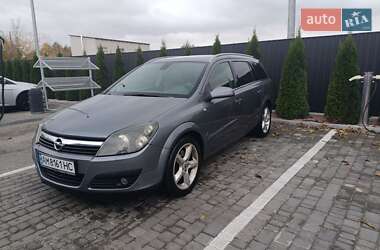 Универсал Opel Astra 2005 в Звягеле