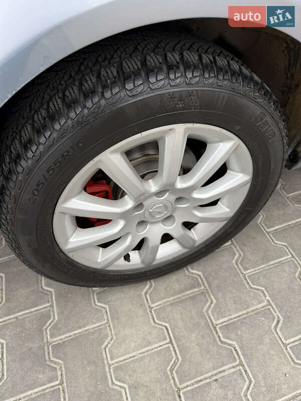 Универсал Opel Astra 2008 в Одессе