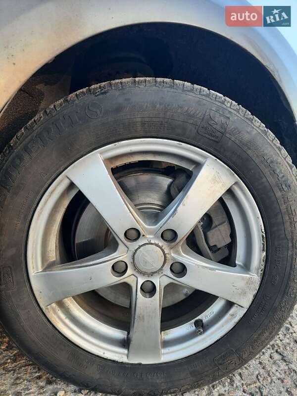 Хэтчбек Opel Astra 2011 в Лозовой