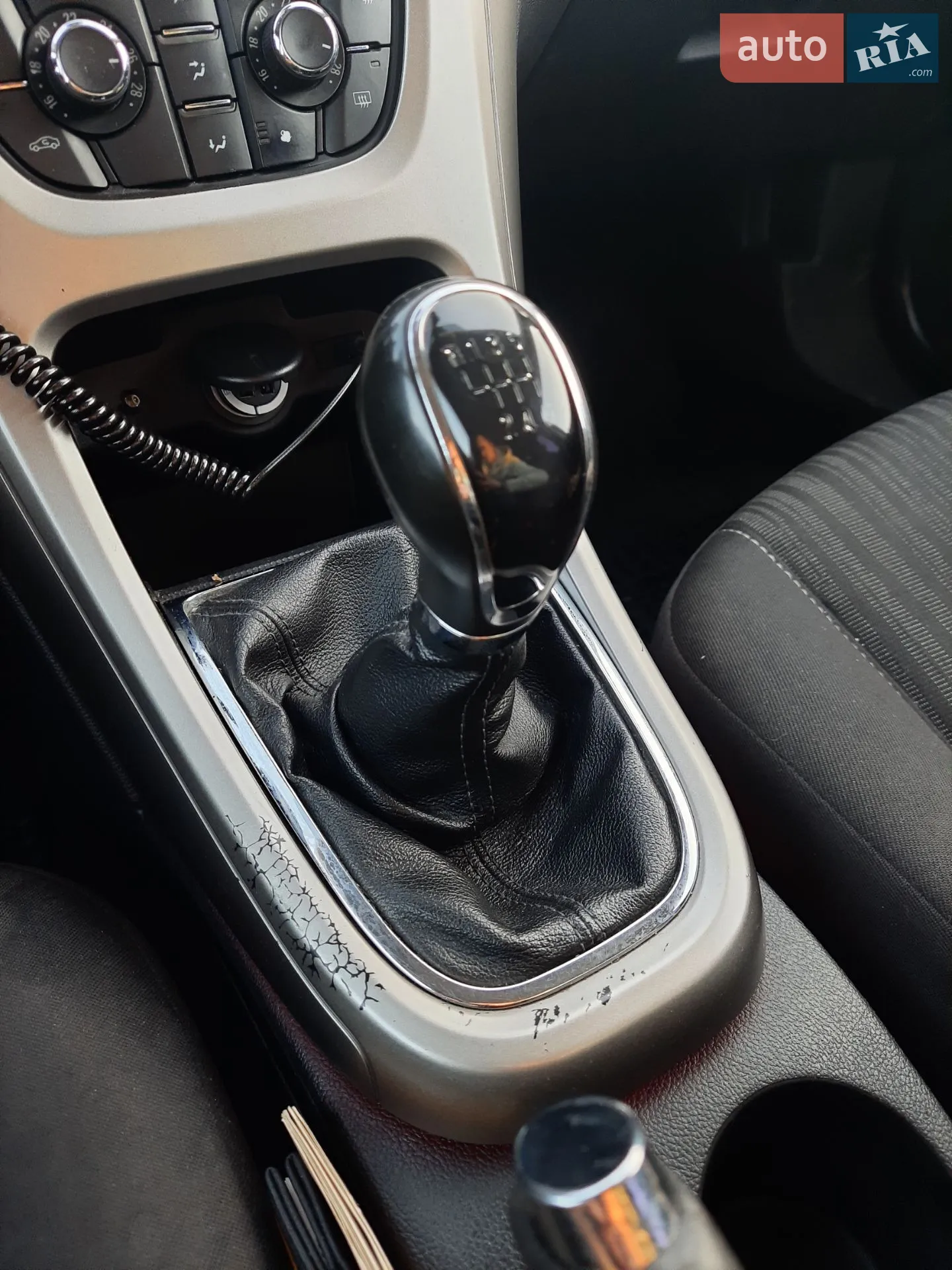 2011 Opel Astra - мініатюра 12