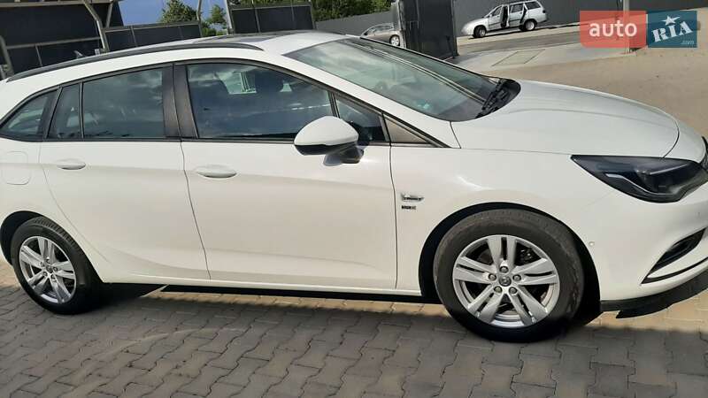 Універсал Opel Astra 2019 в Хмельницькому