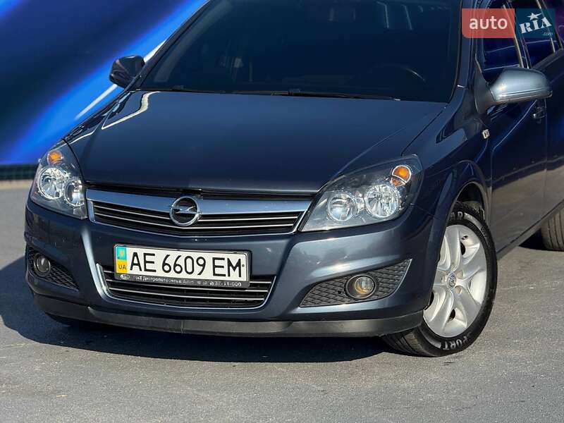 Универсал Opel Astra 2011 в Запорожье фото 2 Универсал Opel Astra 2011 в Запорожье
