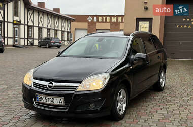 Универсал Opel Astra 2008 в Ровно