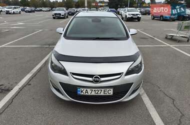 Универсал Opel Astra 2013 в Киеве