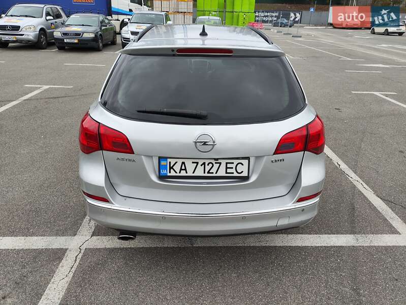 Универсал Opel Astra 2013 в Киеве фото 5 Универсал Opel Astra 2013 в Киеве