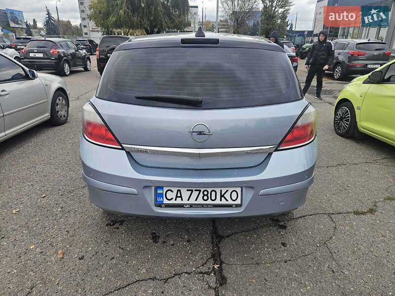 Хэтчбек Opel Astra 2005 в Черкассах