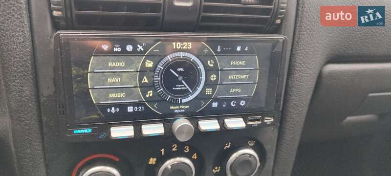 Седан Opel Astra 2006 в Днепре