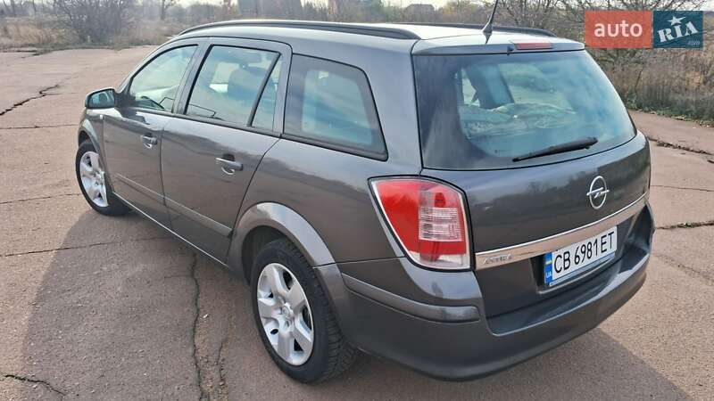 Универсал Opel Astra 2009 в Бахмаче