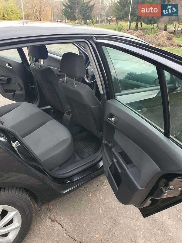 Хетчбек Opel Astra 2005 в Рівному фото 20 Хетчбек Opel Astra 2005 в Рівному