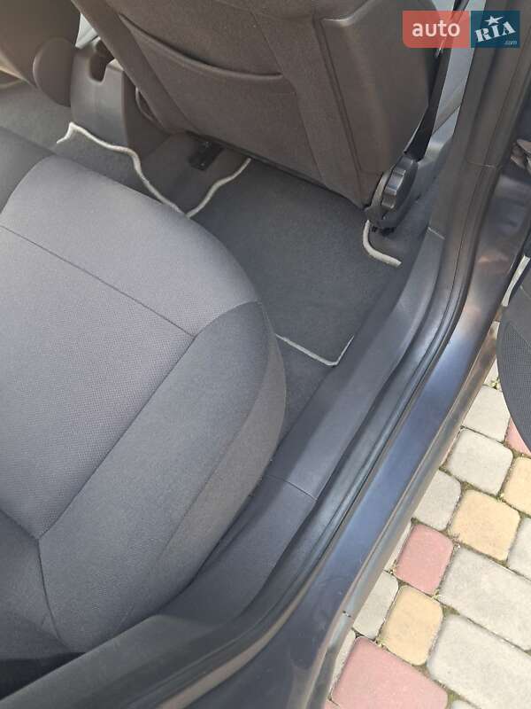 Хетчбек Opel Astra 2011 в Луцьку