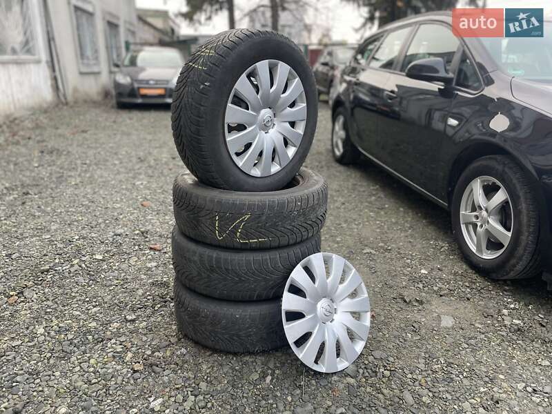 Універсал Opel Astra 2014 в Сумах