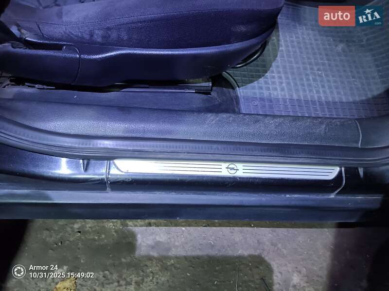 Универсал Opel Astra 2000 в Житомире