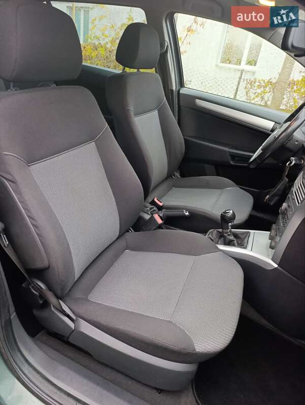 Универсал Opel Astra 2009 в Луцке фото 41 Универсал Opel Astra 2009 в Луцке