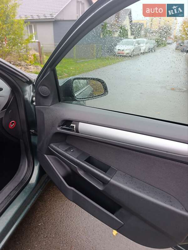 Универсал Opel Astra 2009 в Луцке фото 43 Универсал Opel Astra 2009 в Луцке