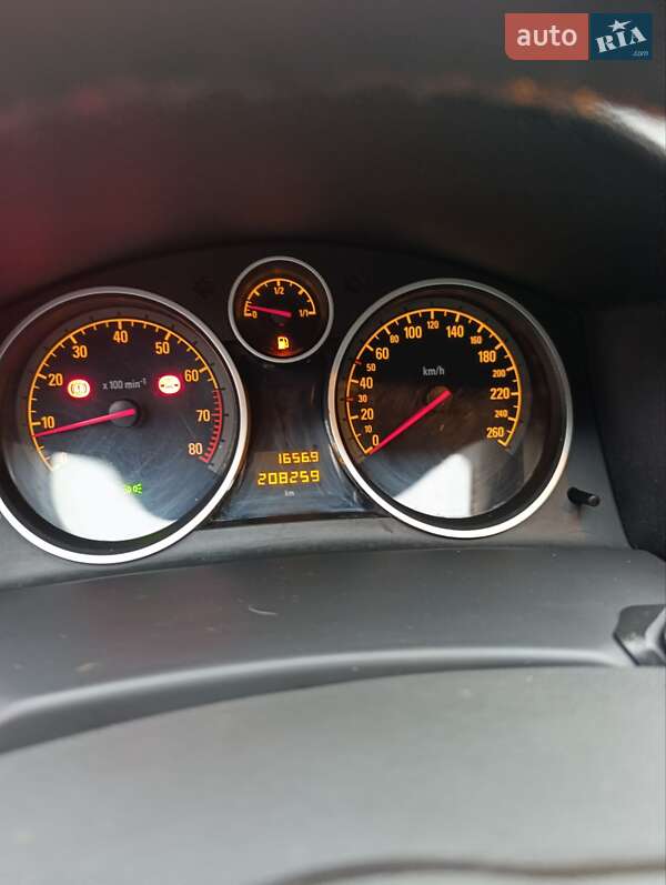 Универсал Opel Astra 2009 в Луцке фото 53 Универсал Opel Astra 2009 в Луцке